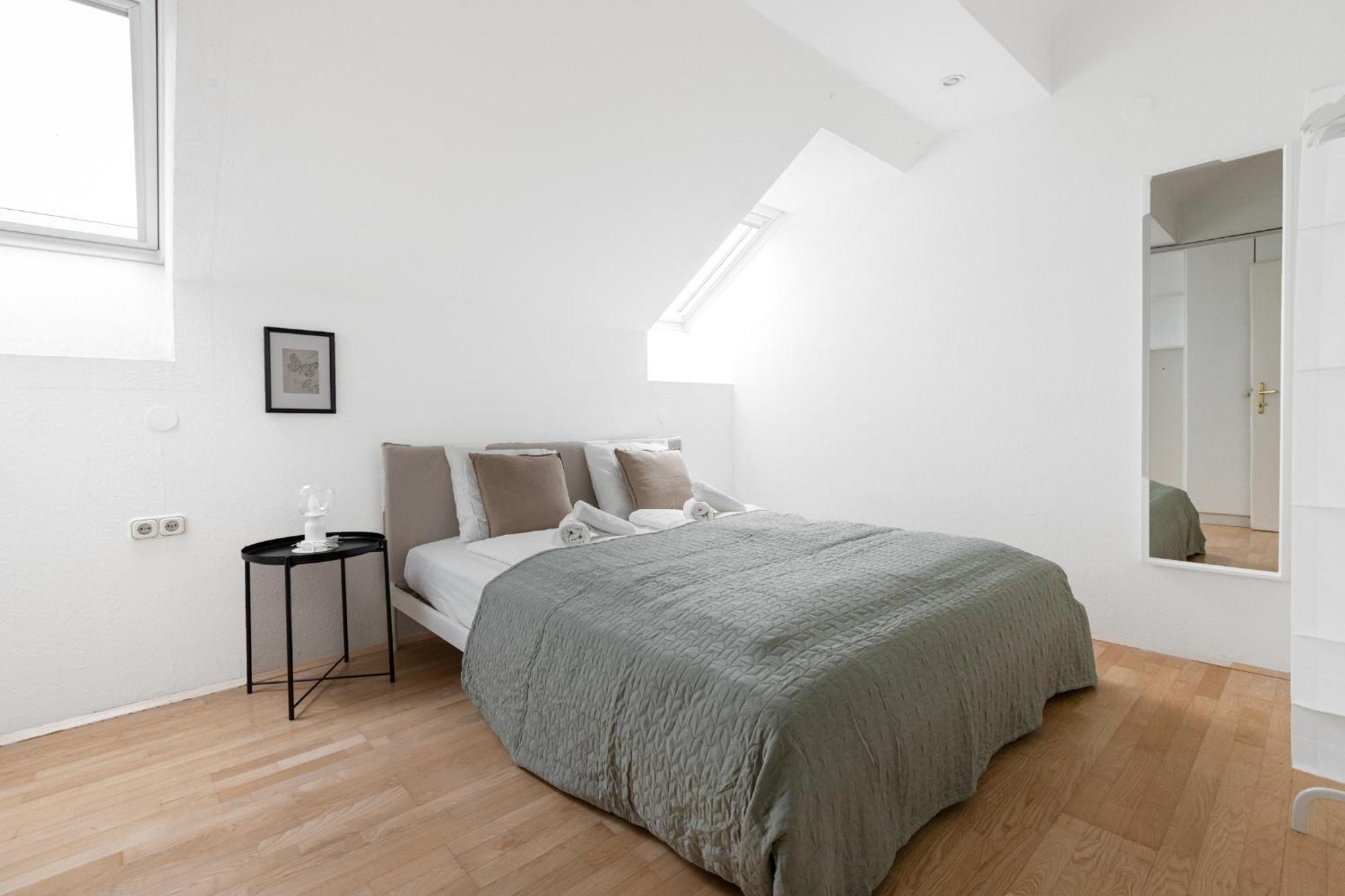 Stylisch Condo In Vienna'S 18Th District المظهر الخارجي الصورة